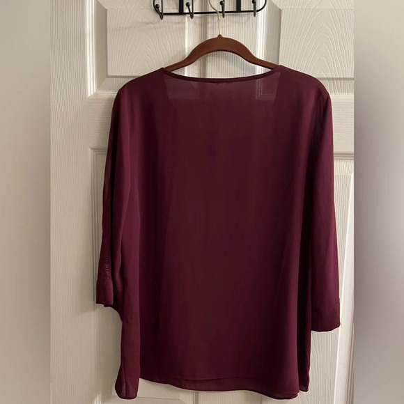 BURGUNDY BLOUSE~WITH~DETACHABLE NECKLACE~ - Picture 3 of 9